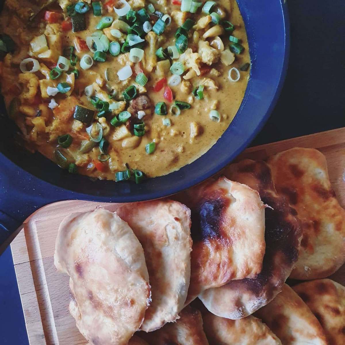 Kasvis-halloum curry