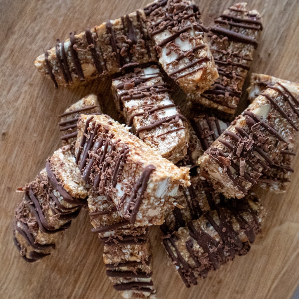 Taateli-pähkinäpatukat